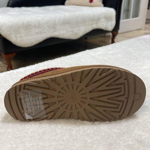 UGG Tazz Clog for Kids - Picture 8 of 10